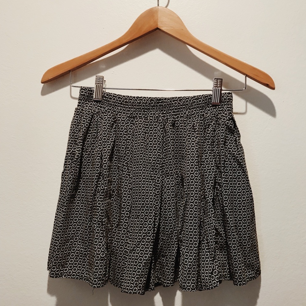 ☠️🕊BRANDY FLOWER PATTERN SKIRT